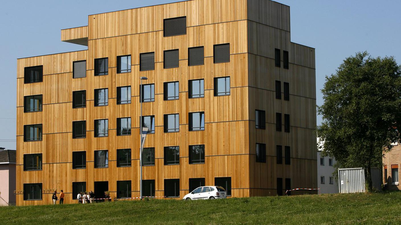 Casa di sei piani in legno a Steinhausen (ZG)