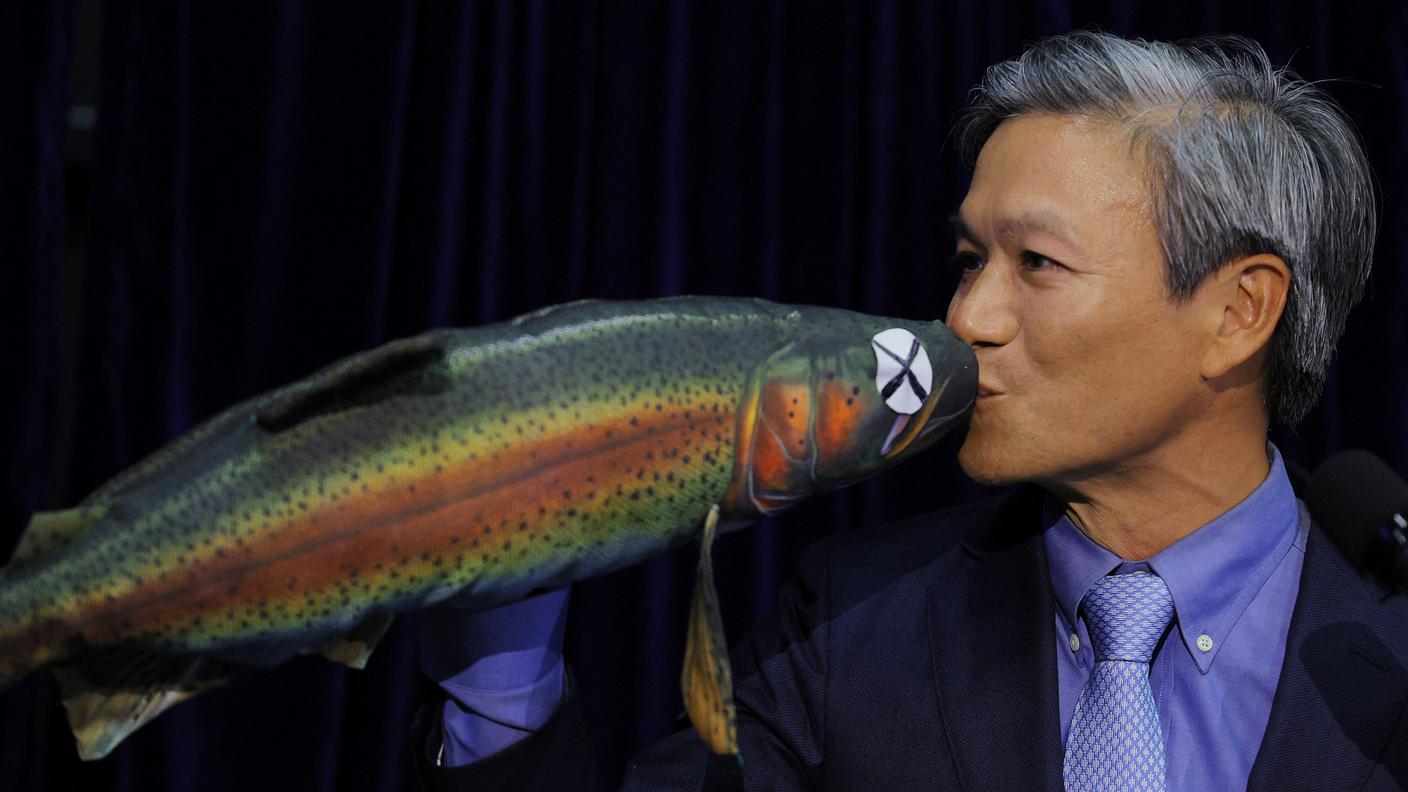 2024-09-13T002006Z_340494041_RC2BZ9AMOZF7_RTRMADP_3_USA-IGNOBEL.JPG