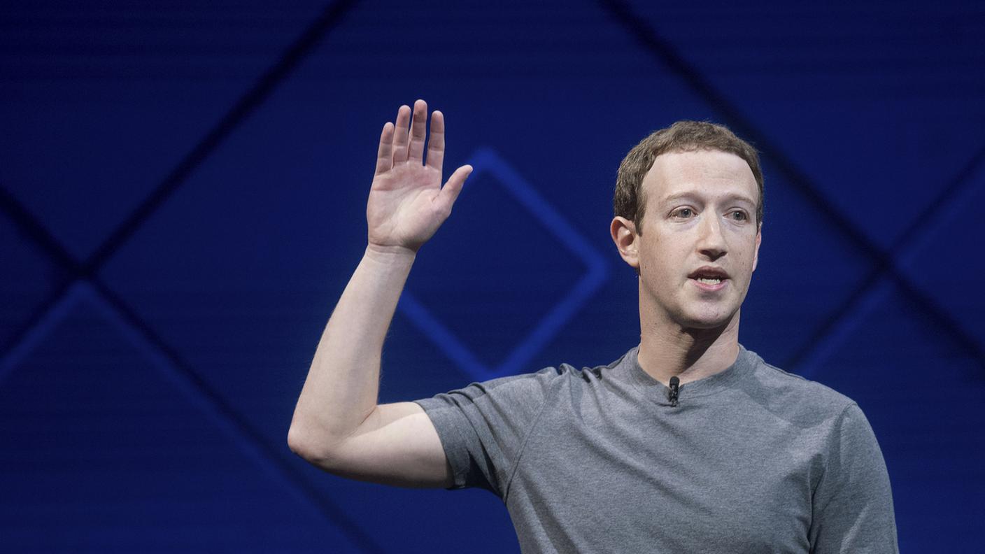 "Mi pento. Sì, mi pento...ma piano con le critiche", riassumiamo così le parole di Zuckerberg.