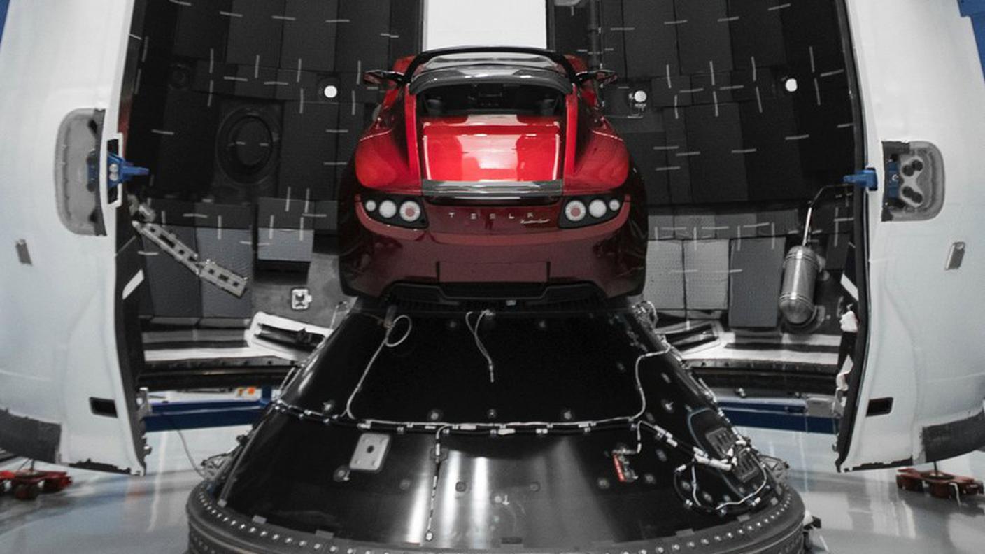 L'auto elettrica se ne andrà verso Marte