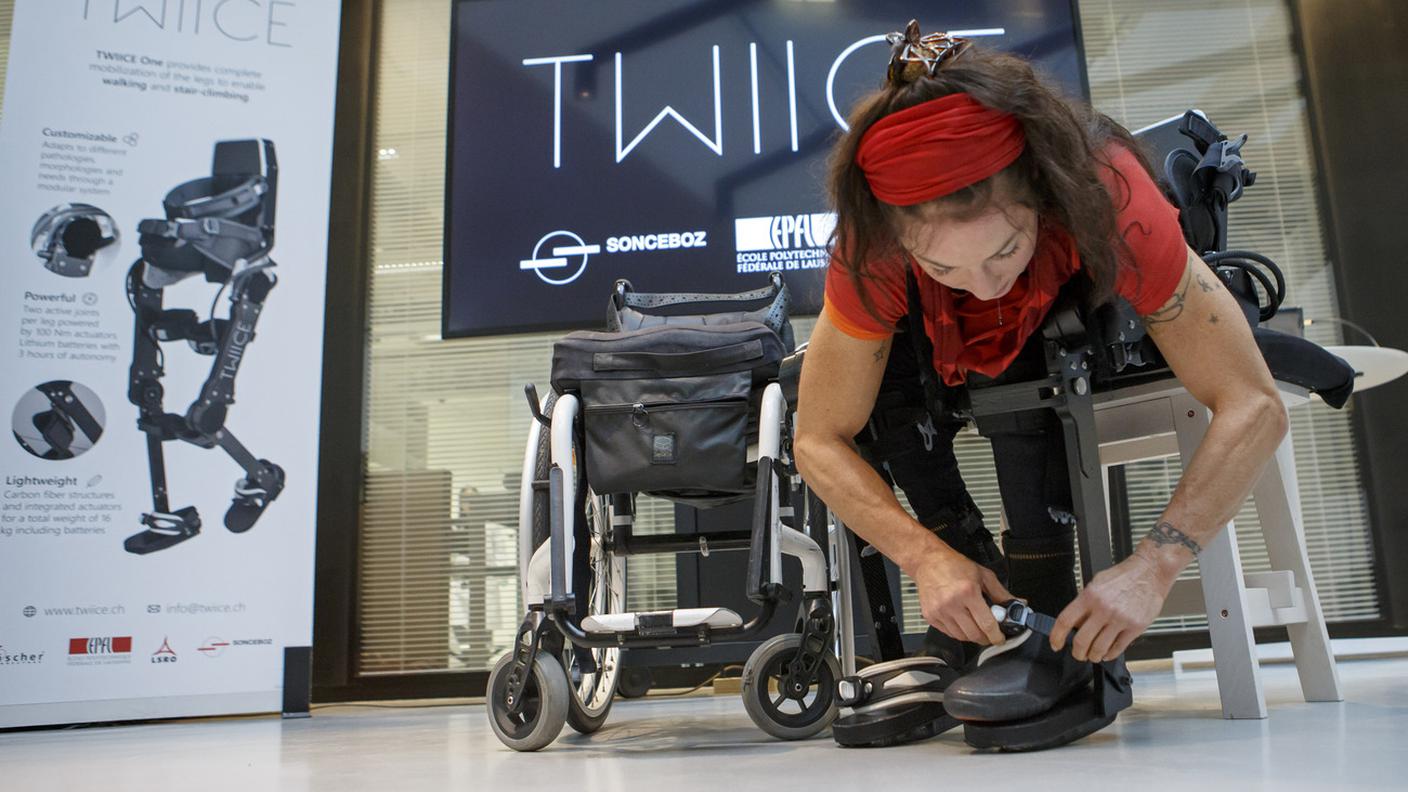 Il dispositivo di assistenza alla deambulazione, provato dalla sportiva disabile Silke Pan