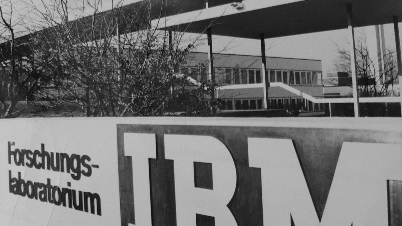 zurigo scritta storica IBM