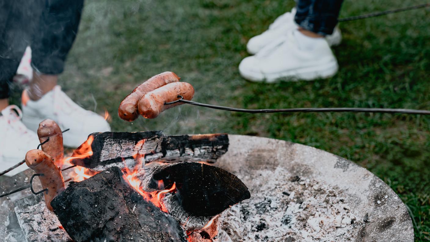 La capacità di accendere il fuoco ha rappresentato una svolta fondamentale nell'evoluzione umana: ha aumentato la sopravvivenza in ambienti più difficili, ha coinciso con l'ingrandimento del cervello e ha contribuito allo sviluppo delle strutture sociali