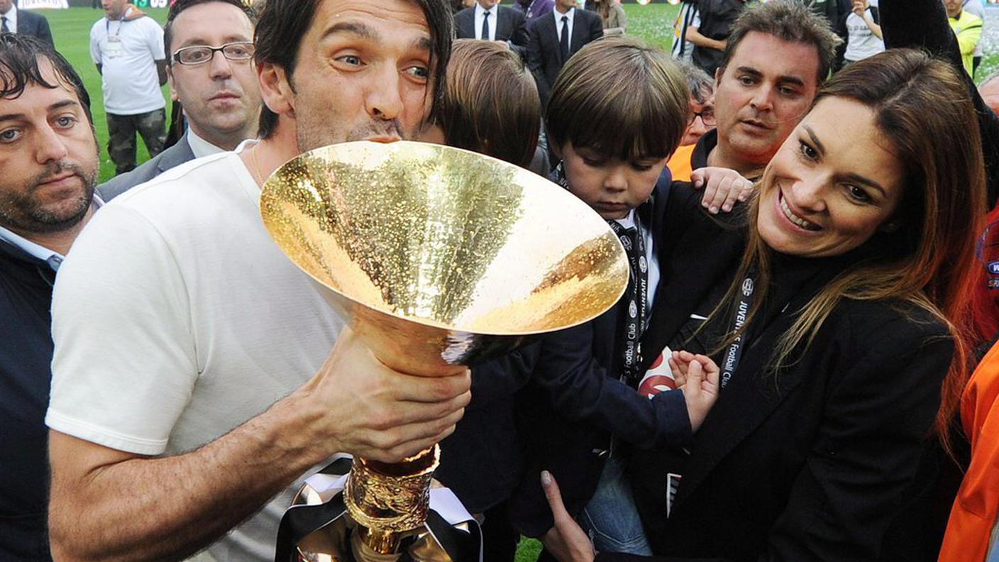 buffon seredova ky.JPG