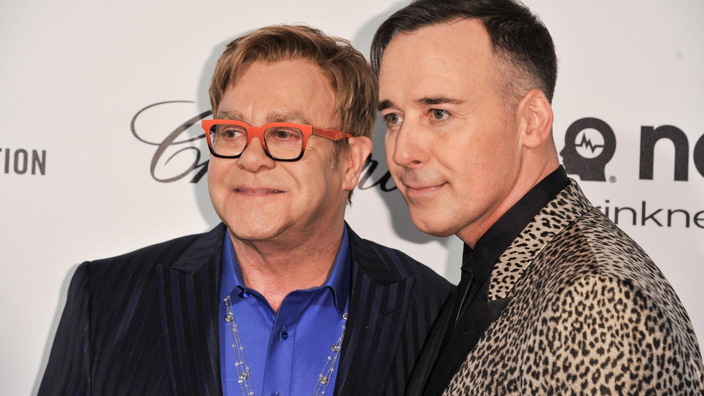 elton john david furnish ky.JPG