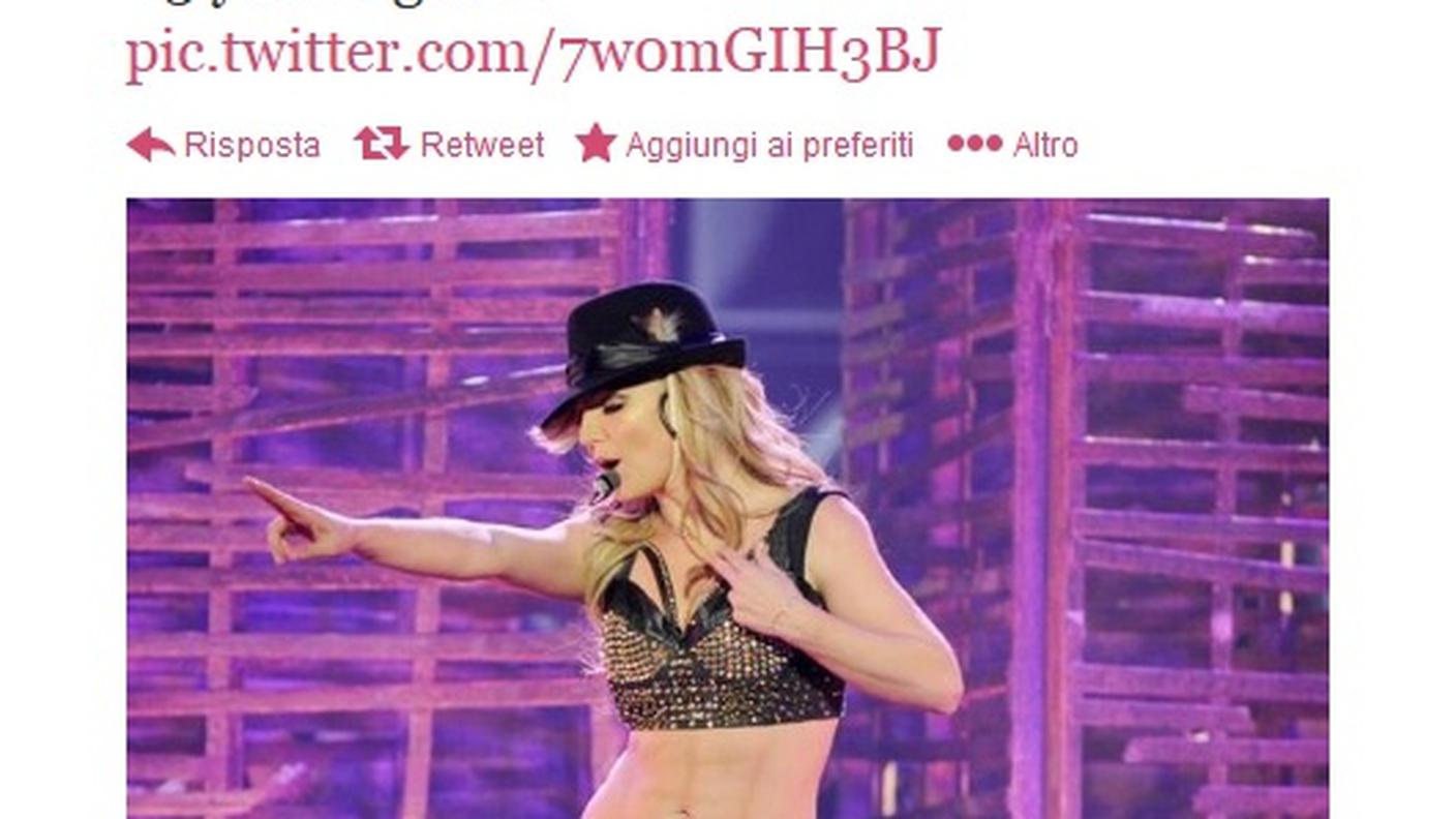 Britney_twitter_las vegas.jpg