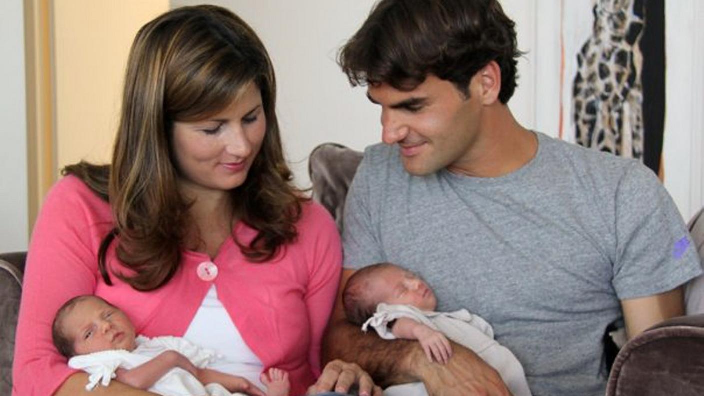 I coniugi Federer con le due gemelline. Tra un po' di tempo saranno raggiunte da una sorellina o da un fratellino
