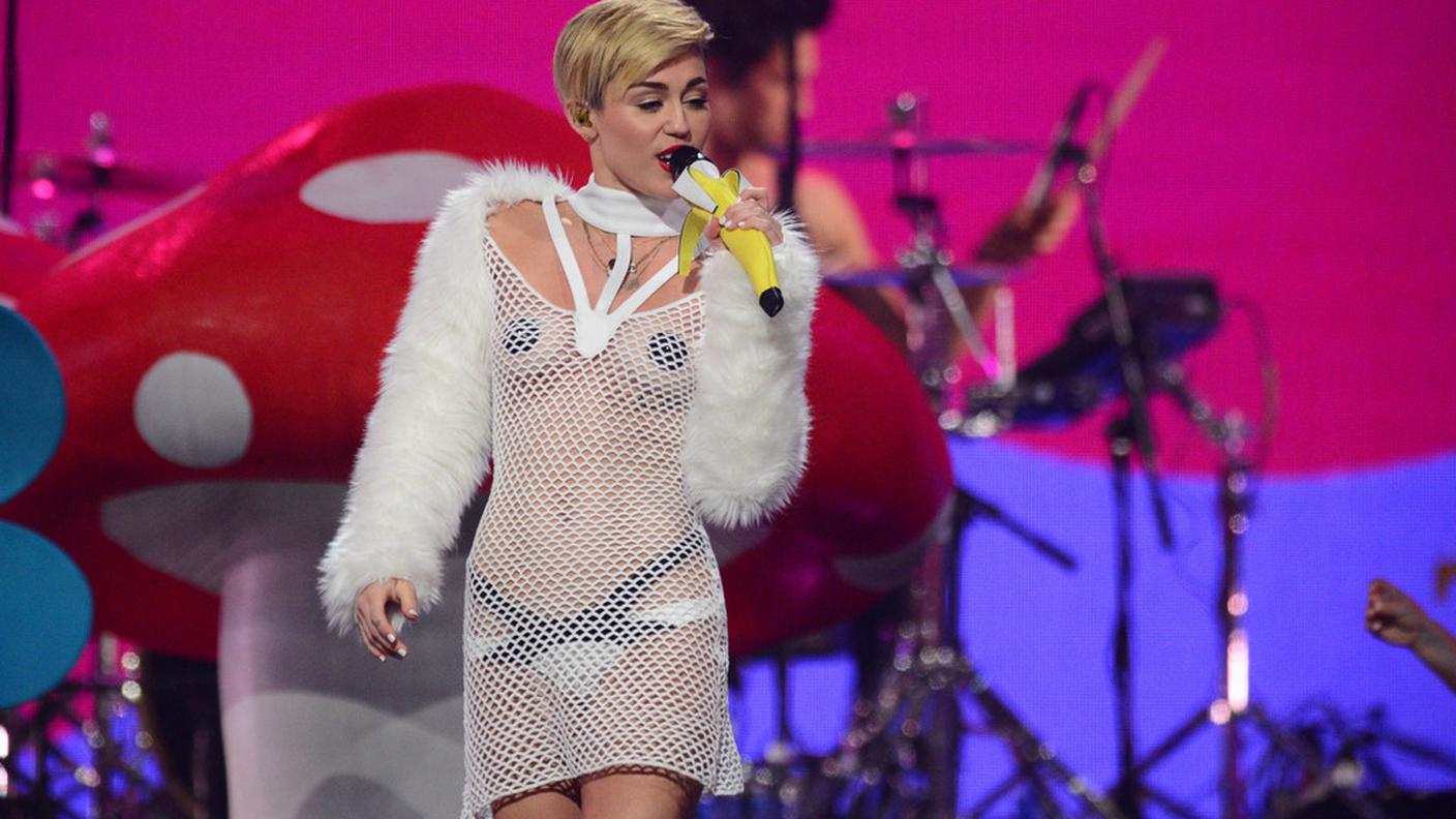 miley cyrus ky.JPG2.JPG