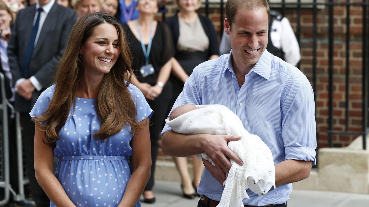 neonato 2 Kate William Londra 23.07.13 ky.JPG