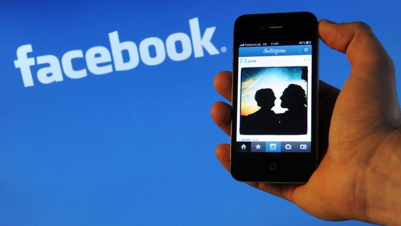 Facebook stringe legami più forti con il mondo dell'intrattenimento