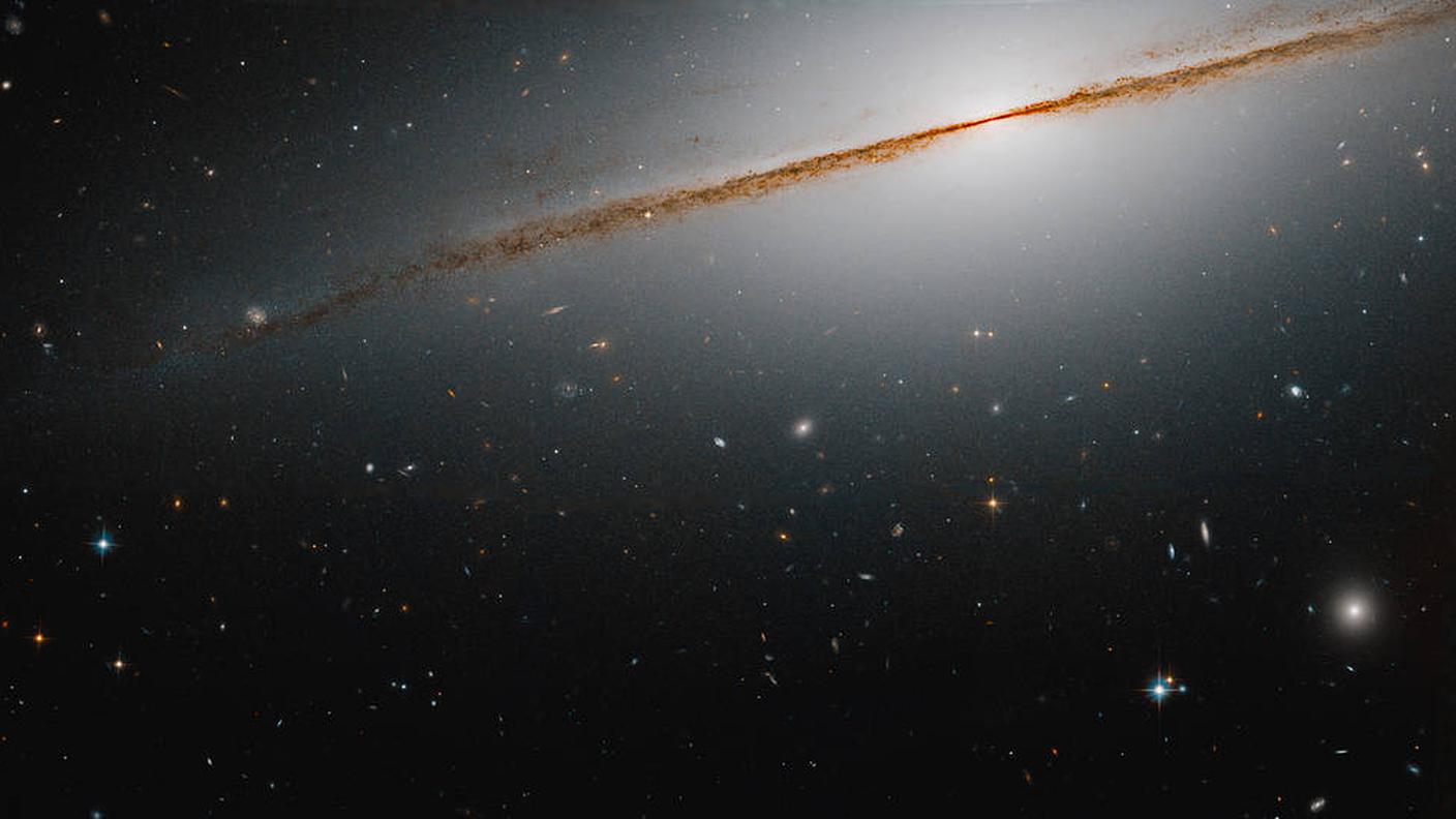 hubble_ngc7814_mos_flat_gapirac_final.jpg