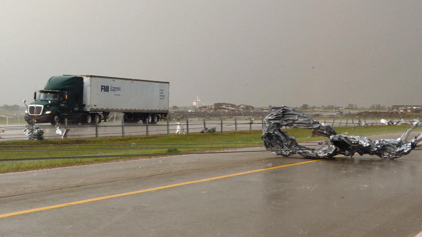 tornado oklahoma 12 1-6-2013 re.JPG