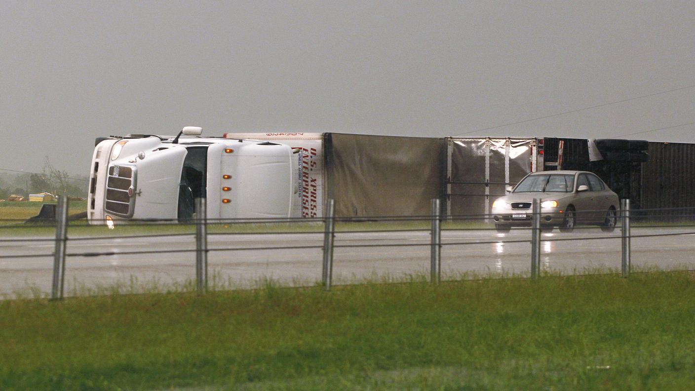 tornado oklahoma 13 1-6-2013 re.JPG