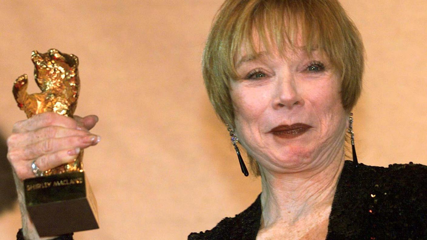 Shirley McLaine 80 anni re 14.01.01..jpg