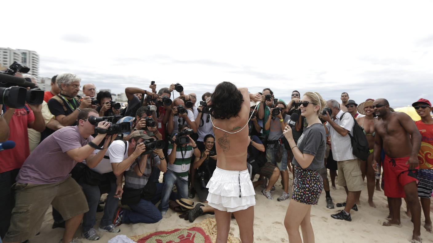 Brasile topless fotografi Reuters.jpg