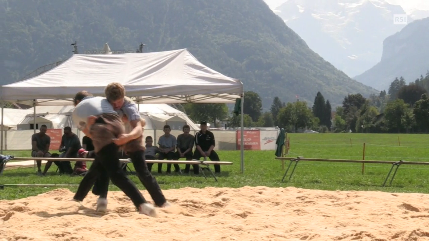 Tradizioni svizzere agli onori, via alla festa di Unspunnen a Interlaken