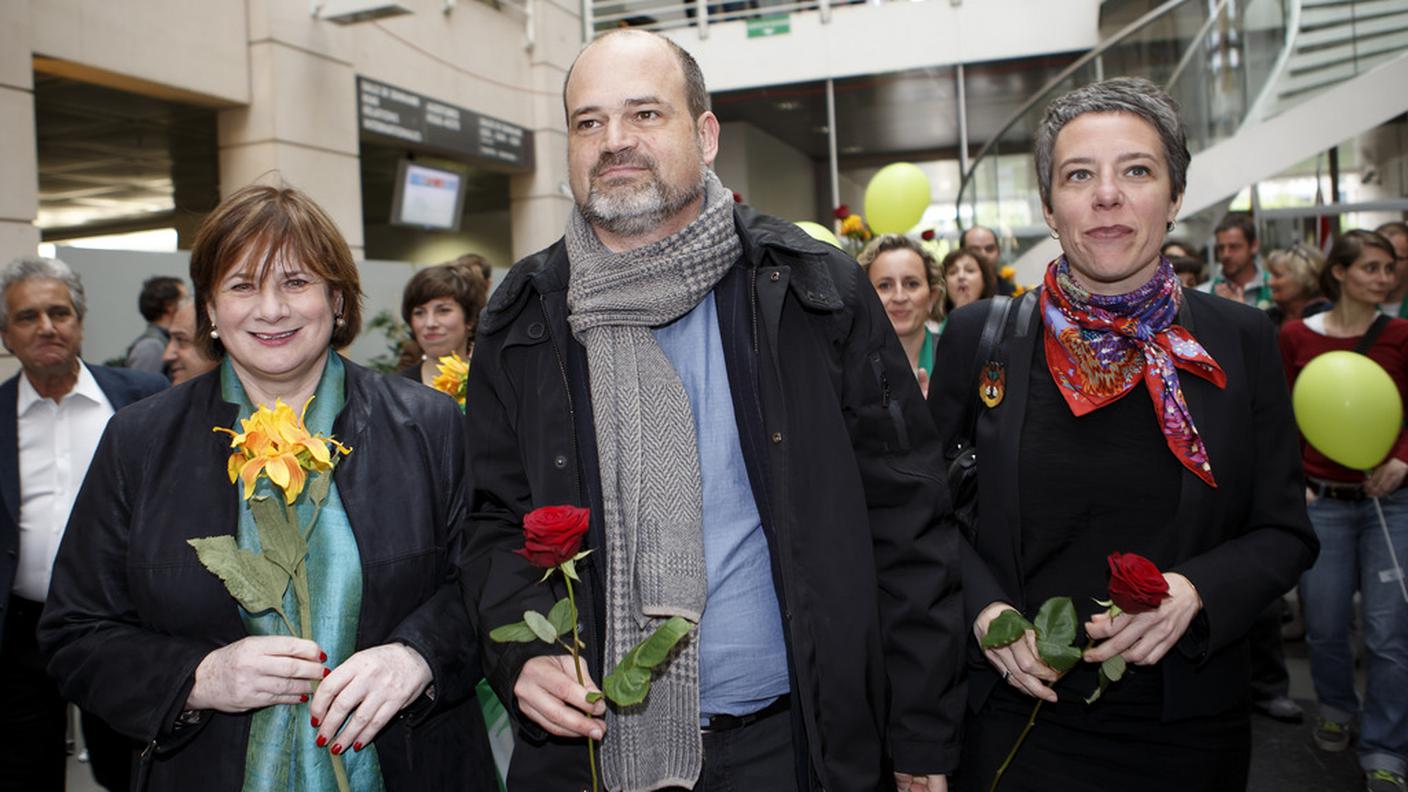 Esther Alder (Verdi), Sami Kanaan e Sabrine Salerno (entrambi PS): i tre uscenti di sinistra in testa con Guillaume Barazzone del PPD dopo il primo turno dell'elezione del Municipio di Ginevra