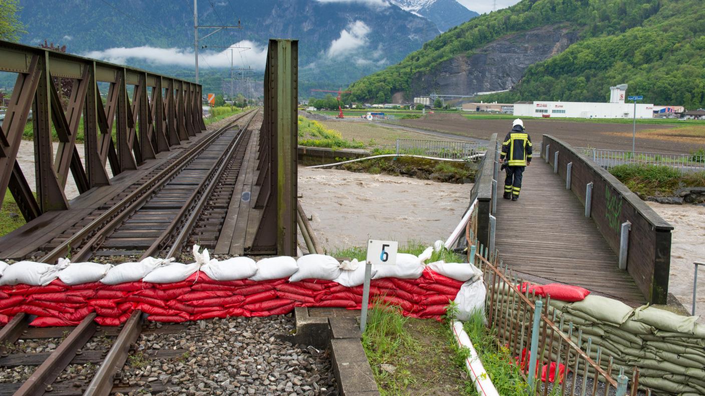 Ponte ferroviario chiuso a Monthey