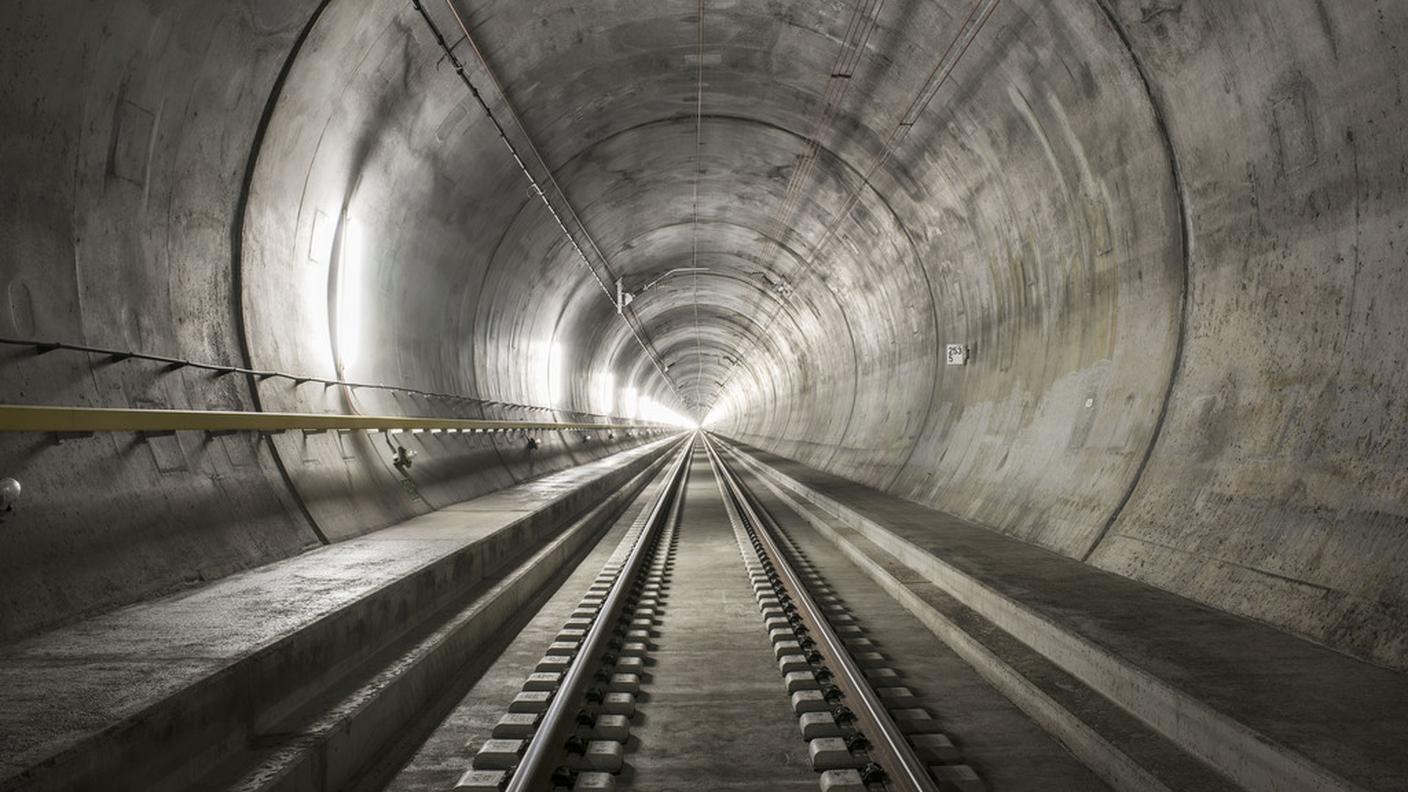 Due tubi paralleli di 57 chilometri