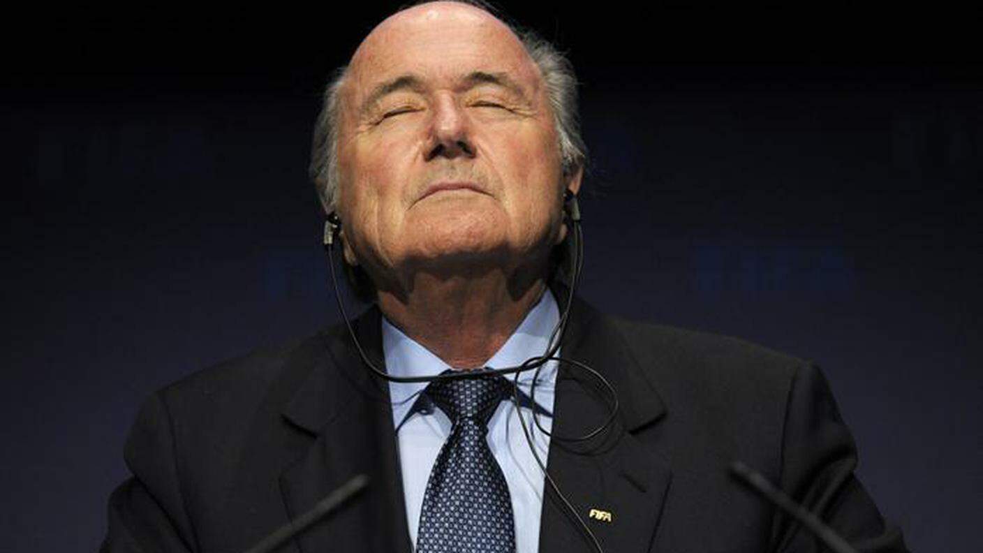 Blatter si dimette