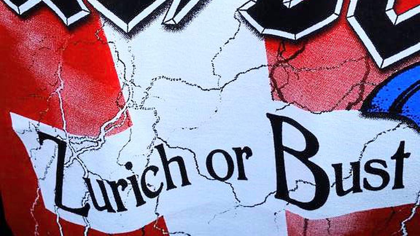 Il titolo del tour "Rock Or Bust" è stato "personalizzato" in "Zurich or Bust"
