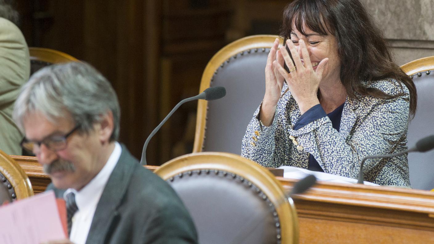 "Siamo diventati uno zoo, a furia di parlare di animali", ha esclamato Savary ridendo a crepapelle