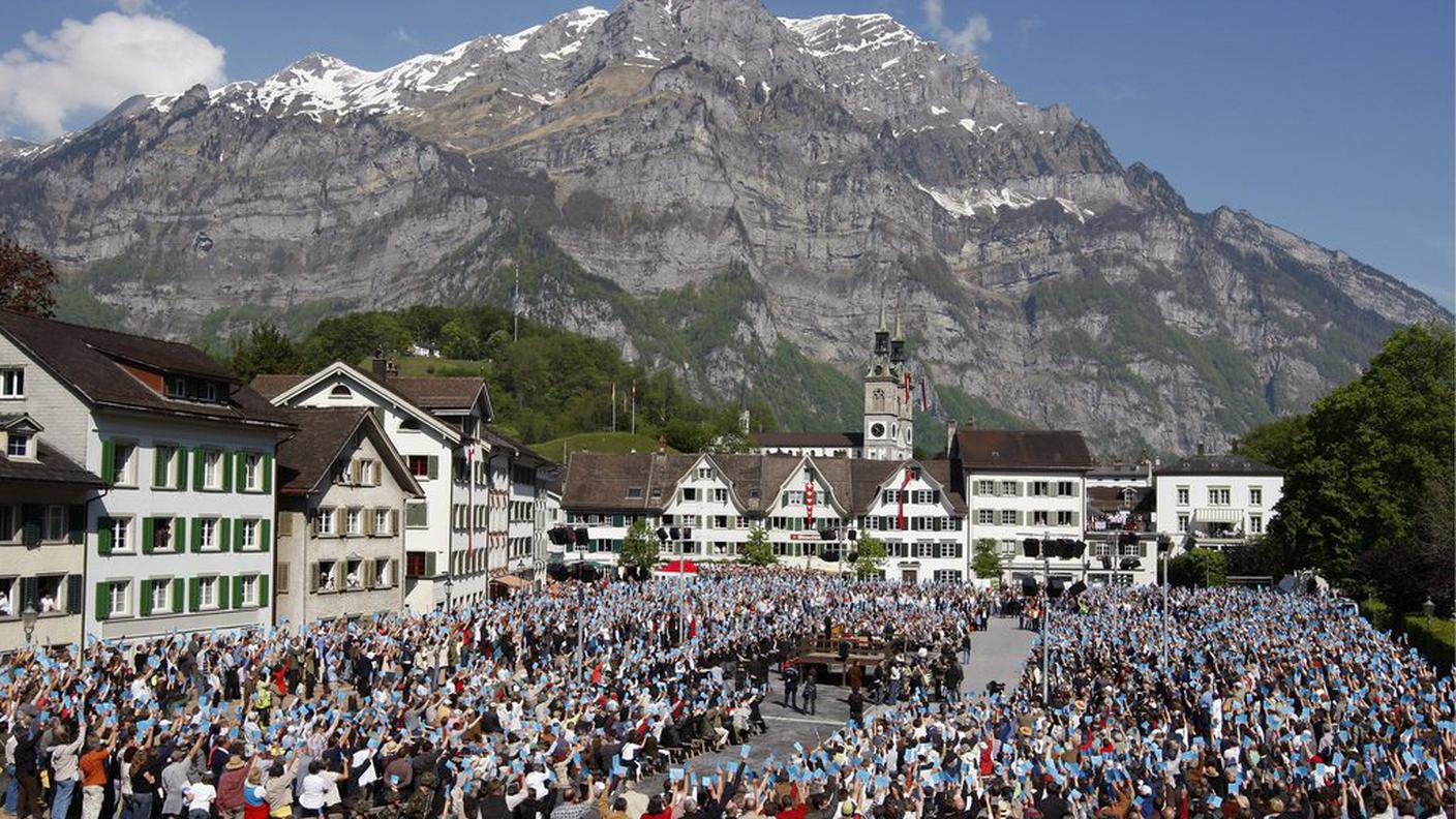 I 16enni sono stati ammessi nel 2007 alla Landsgemeinde di Glarona