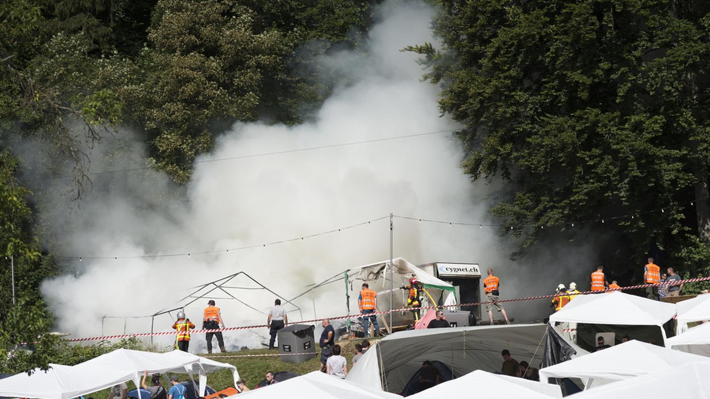I pompieri hanno rapidamente domato le fiamme