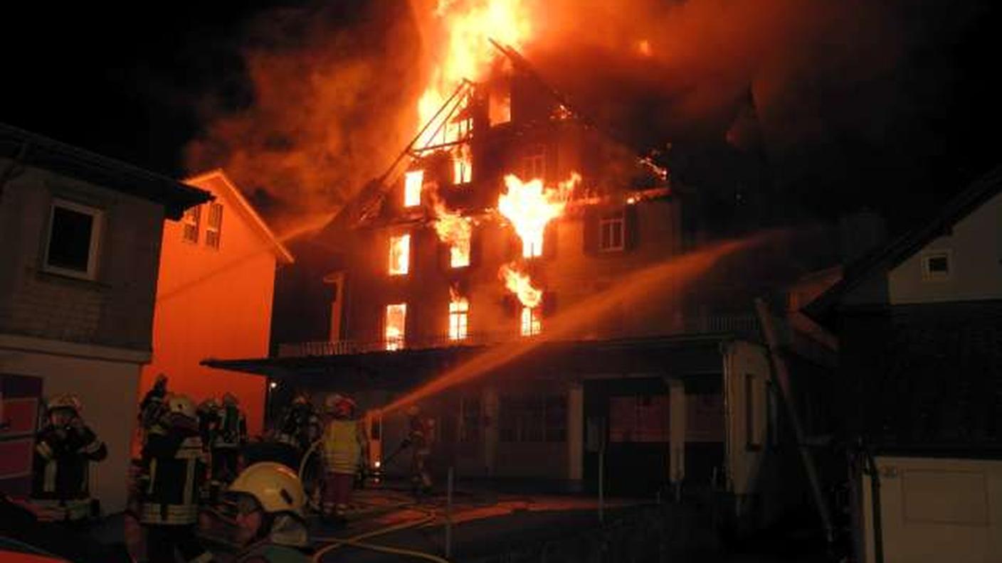 Abitazioni vicine non sono state toccate dall'incendio