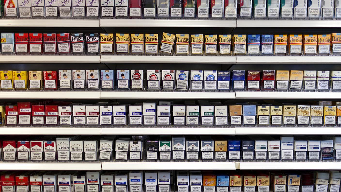 La pubblicità per sigarette nei luoghi pubblici non piace