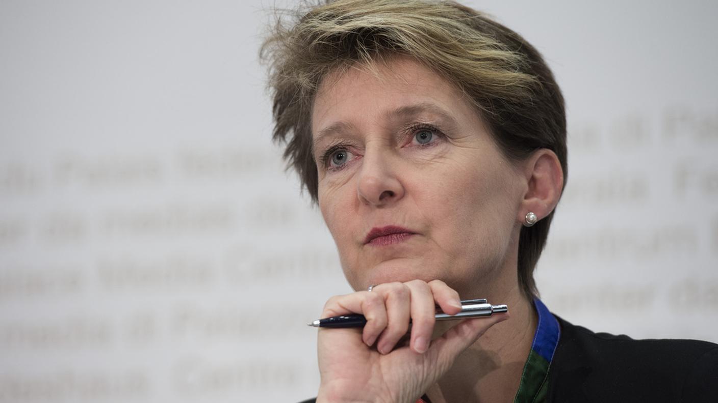 La consigliera federale ha risposto alle domande sulla crisi dei rifugiati