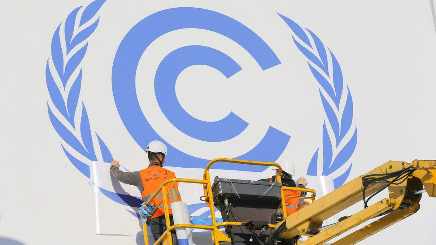 I lavori di allestimento per il COP21 a Parigi