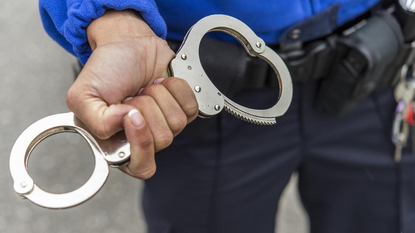 Uno dei malviventi è stato rapidamente bloccato