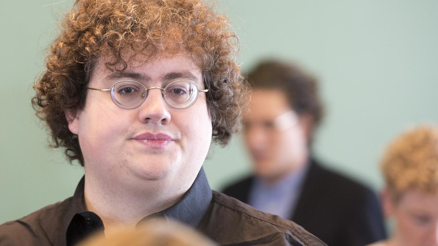 Stefan Thöni del Partito pirata, nettamente staccato al terzo posto