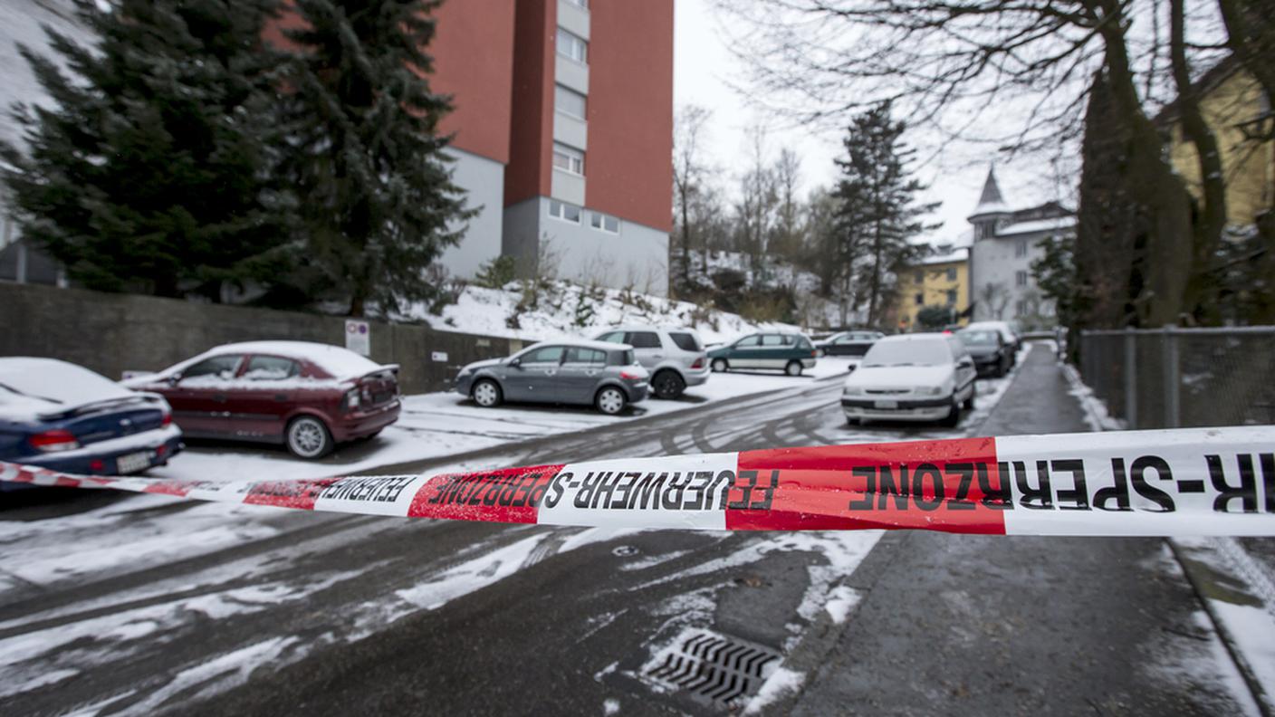 L'edificio evacuato è quello sulla sinistra