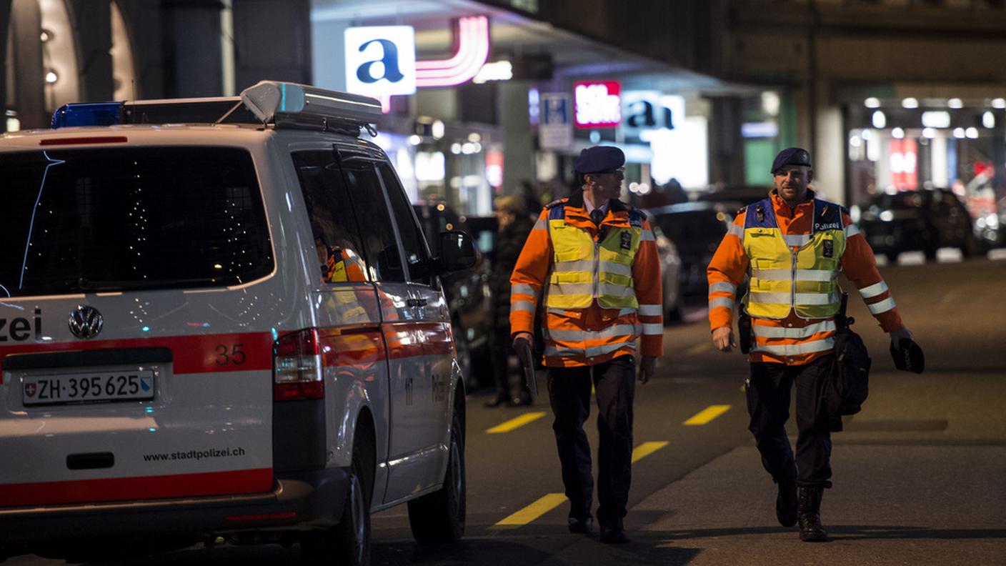 Il presunto accolltellatore è stato fermato dalla Polizia 