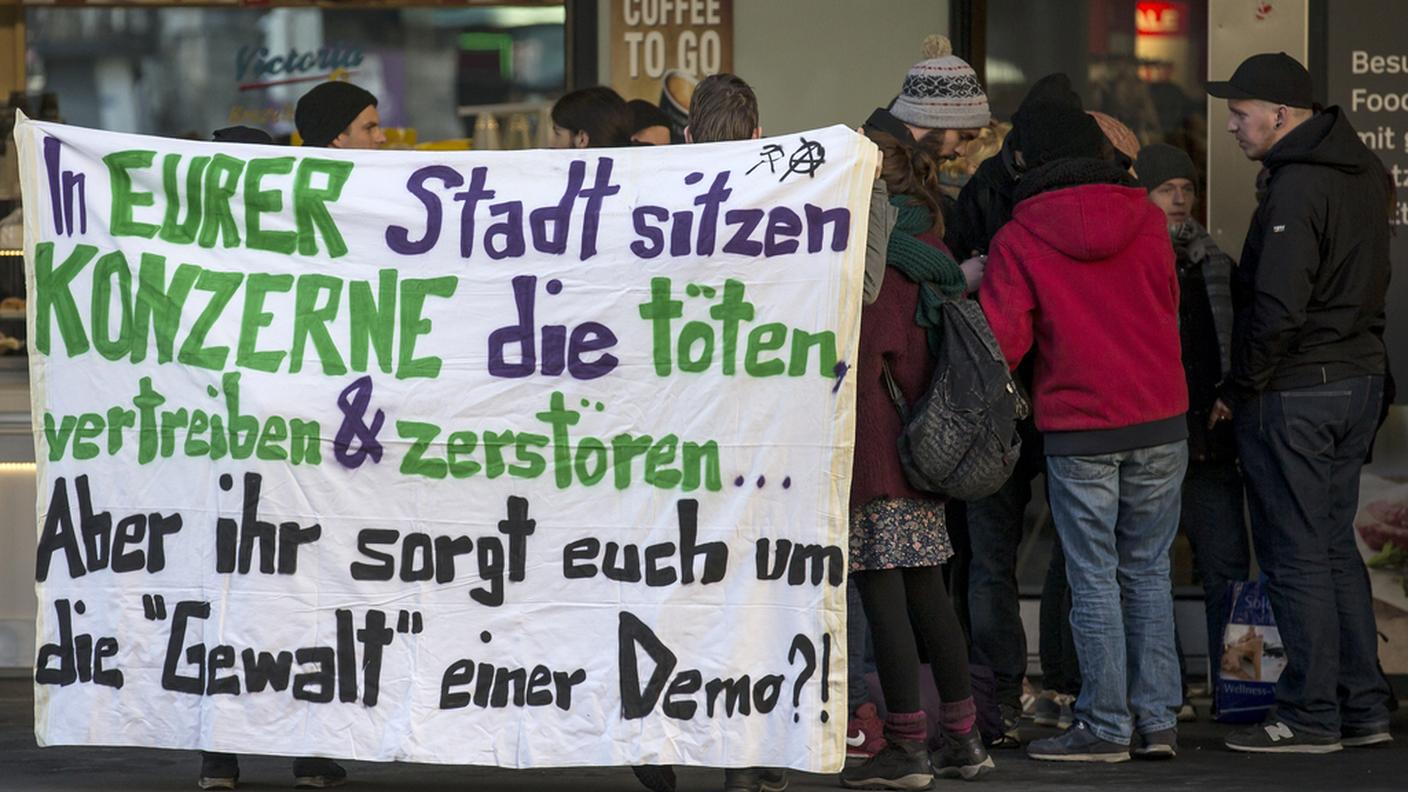 Uno degli slogan della manifestazione