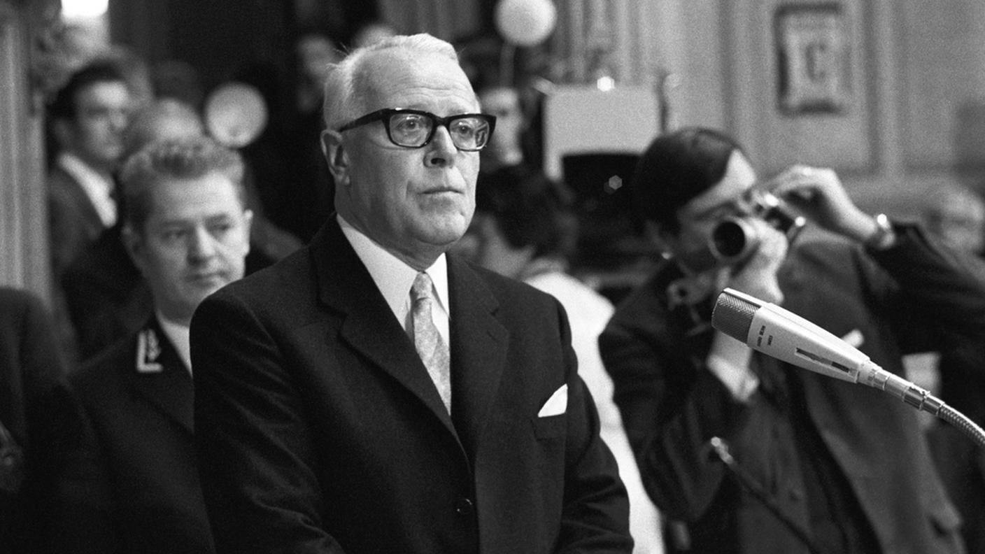  Il consigliere federale socialista Graber (1908-2003) nel 1969