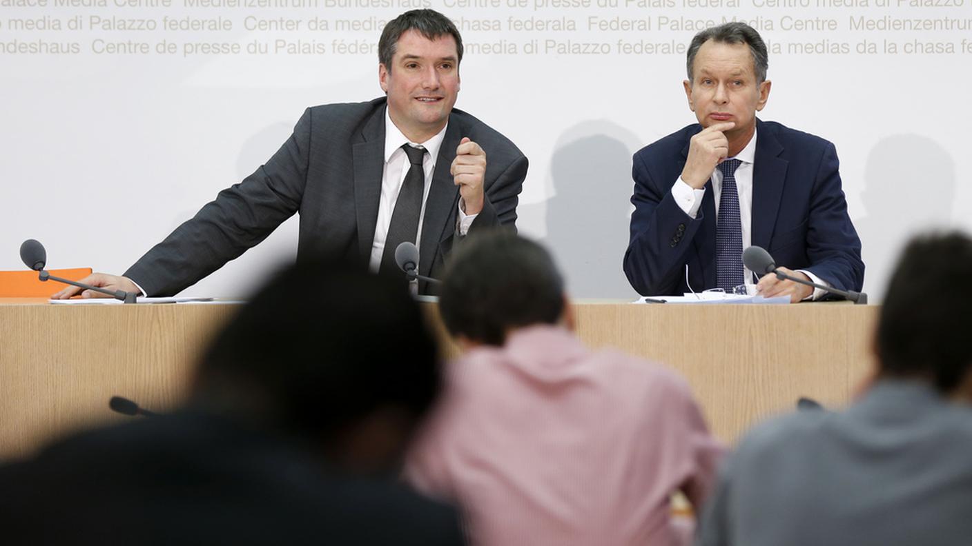 Christian Levrat e Philipp Müller fianco a fianco in conferenza stampa