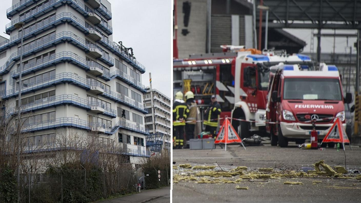 L'edificio ha subito danni. A destra il luogo dell'esplosione