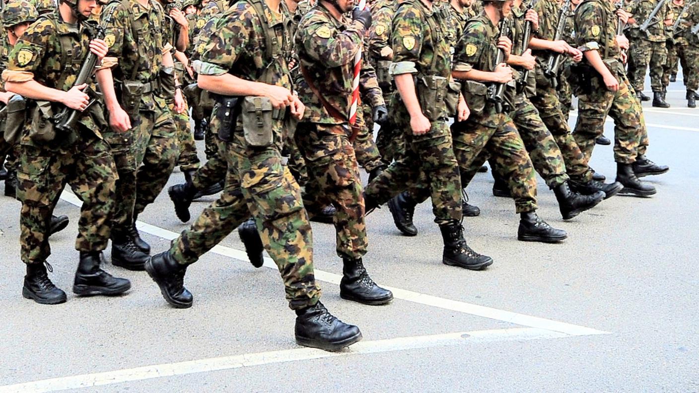 Il programma di armamento nel 2016 punterà su sei impegni finanziari
