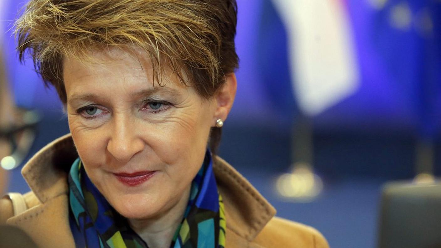 La ministra sottolinea l'esigenza del sostegno umanitario alla Grecia