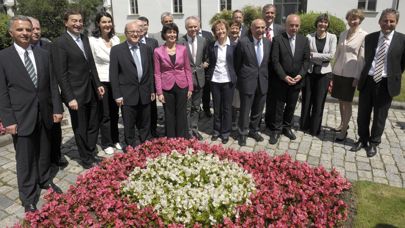 Una foto di gruppo realizzata in occasione della seduta tenuta nel 2010 in Ticino