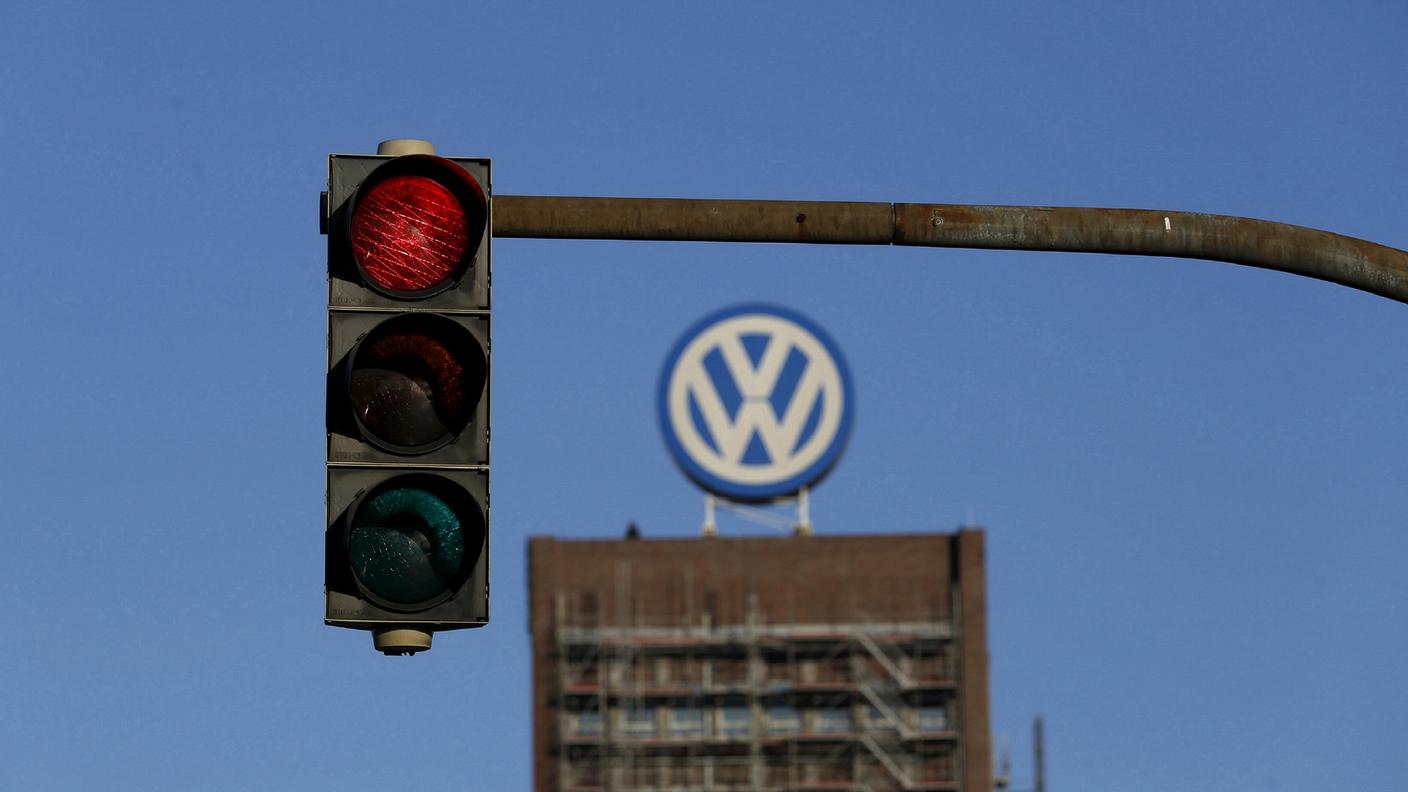 Semaforo rosso per i bonus pretesi dai top manager VW