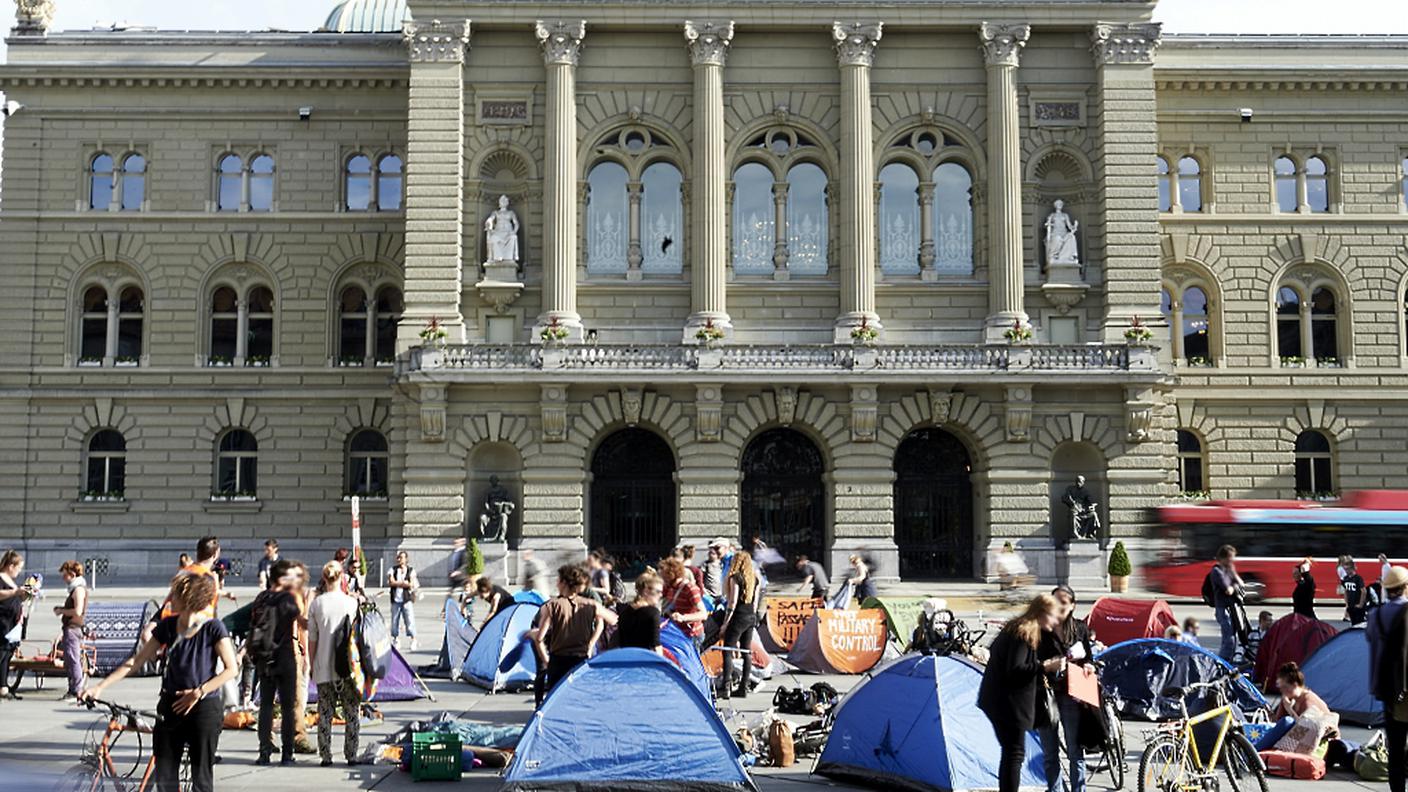 Un segno di protesta nei confronti della politica migratoria