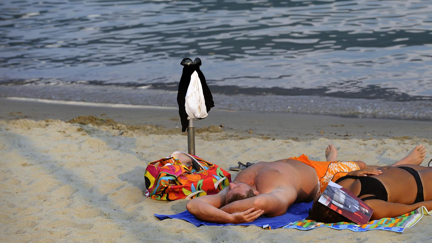Al sole anche in riva ai laghi svizzeri