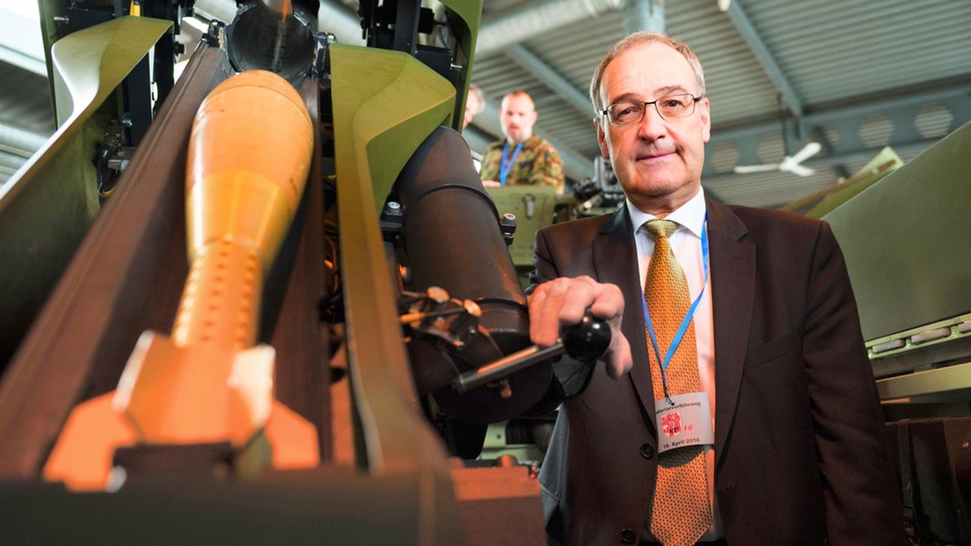 Guy Parmelin, ministro della Difesa: "Ricadute positive sull'occupazione"