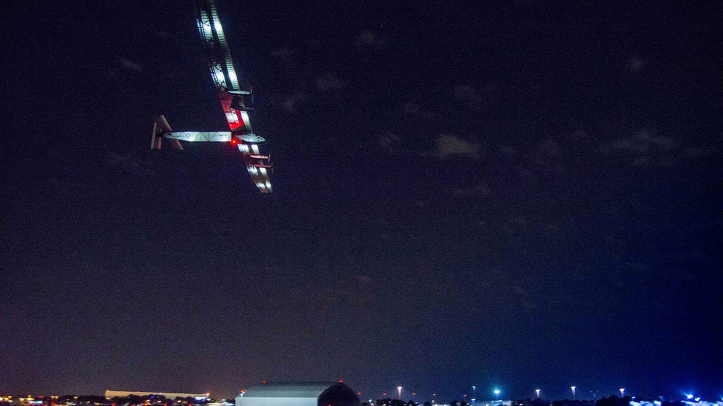 Solar Impulse lascia il JFK di New York