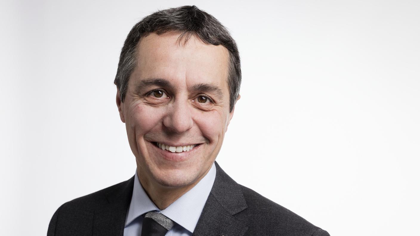 Il presidente della commissione, nonché esponente del Partito liberal-radicale, Cassis 