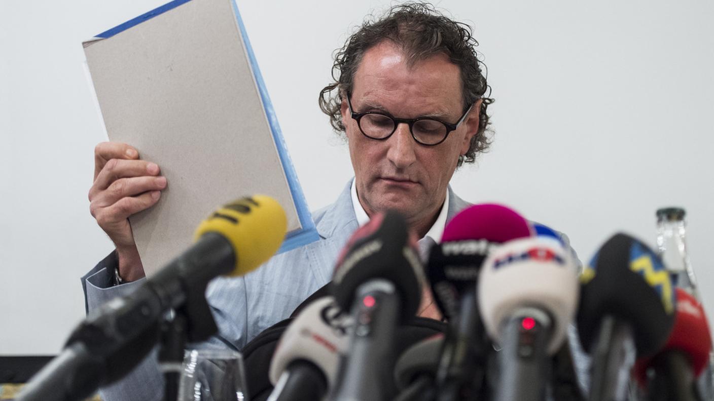 Sull'onda dello scandalo, nel 2014, Müller decise di non ricandidarsi al Nazionale